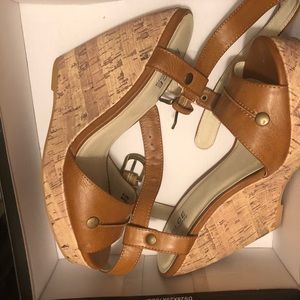 Brown wedge with cork heel